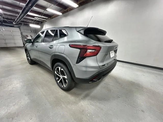 New 2026 Sterling Gray Metallic Chevrolet 1RS image 6