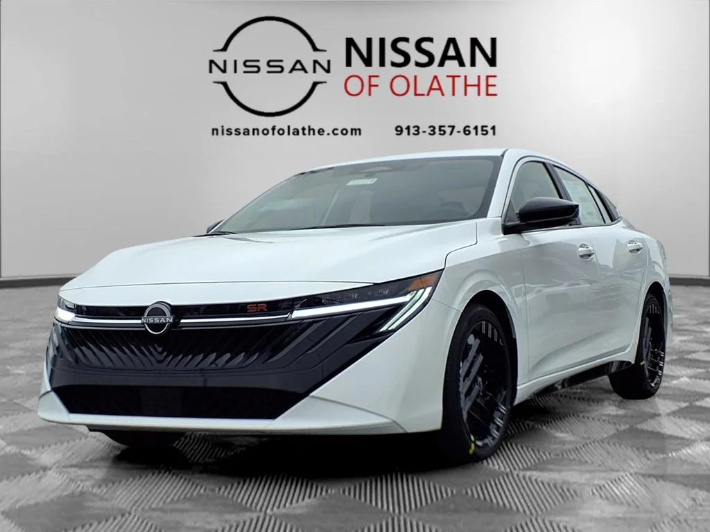 2026 Nissan Sentra SR CVT's photo
