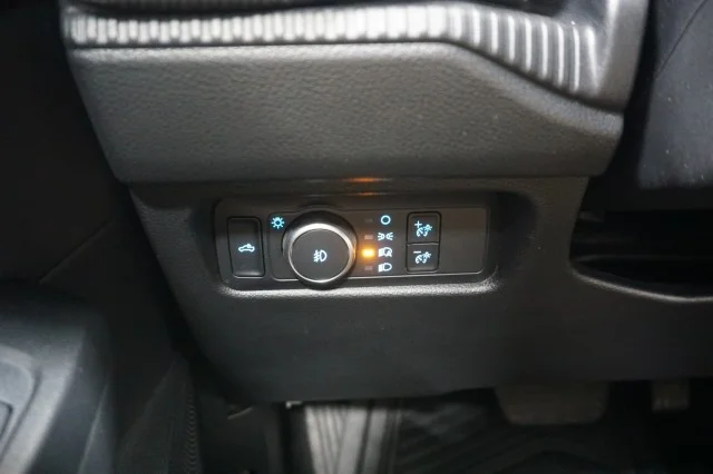 Used 2025 Carbonized Gray Metallic Ford LARIAT image 27