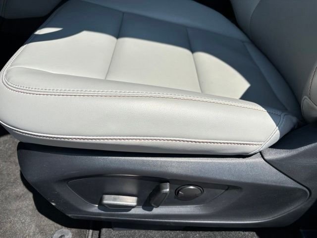 New 2026 Star White Metallic Tri-Coat Ford Active image 14