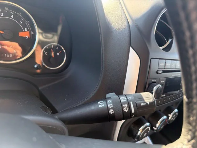 Used 2017 Gray Jeep Latitude image 19