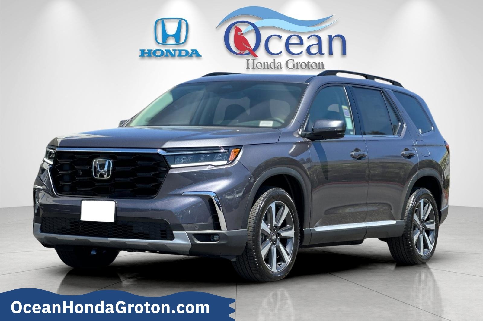 2025 Honda Pilot Touring AWD's photo