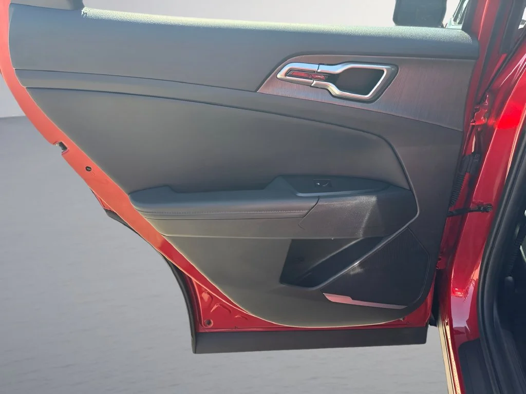 Used 2026 Red Kia X-Line image 28