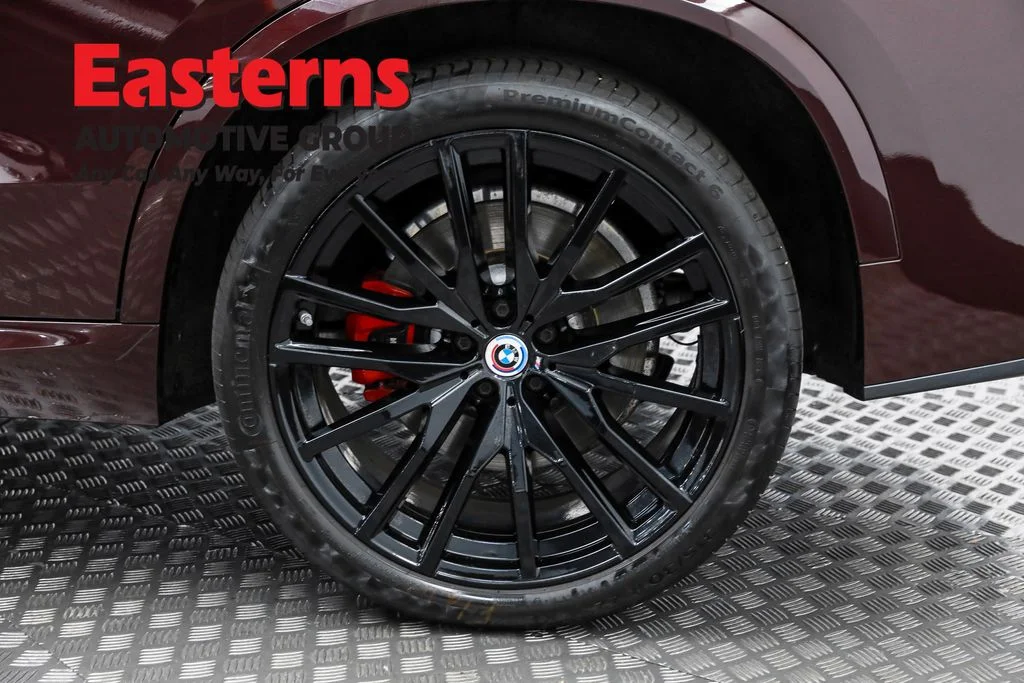 Used 2022 Red BMW M50i image 34