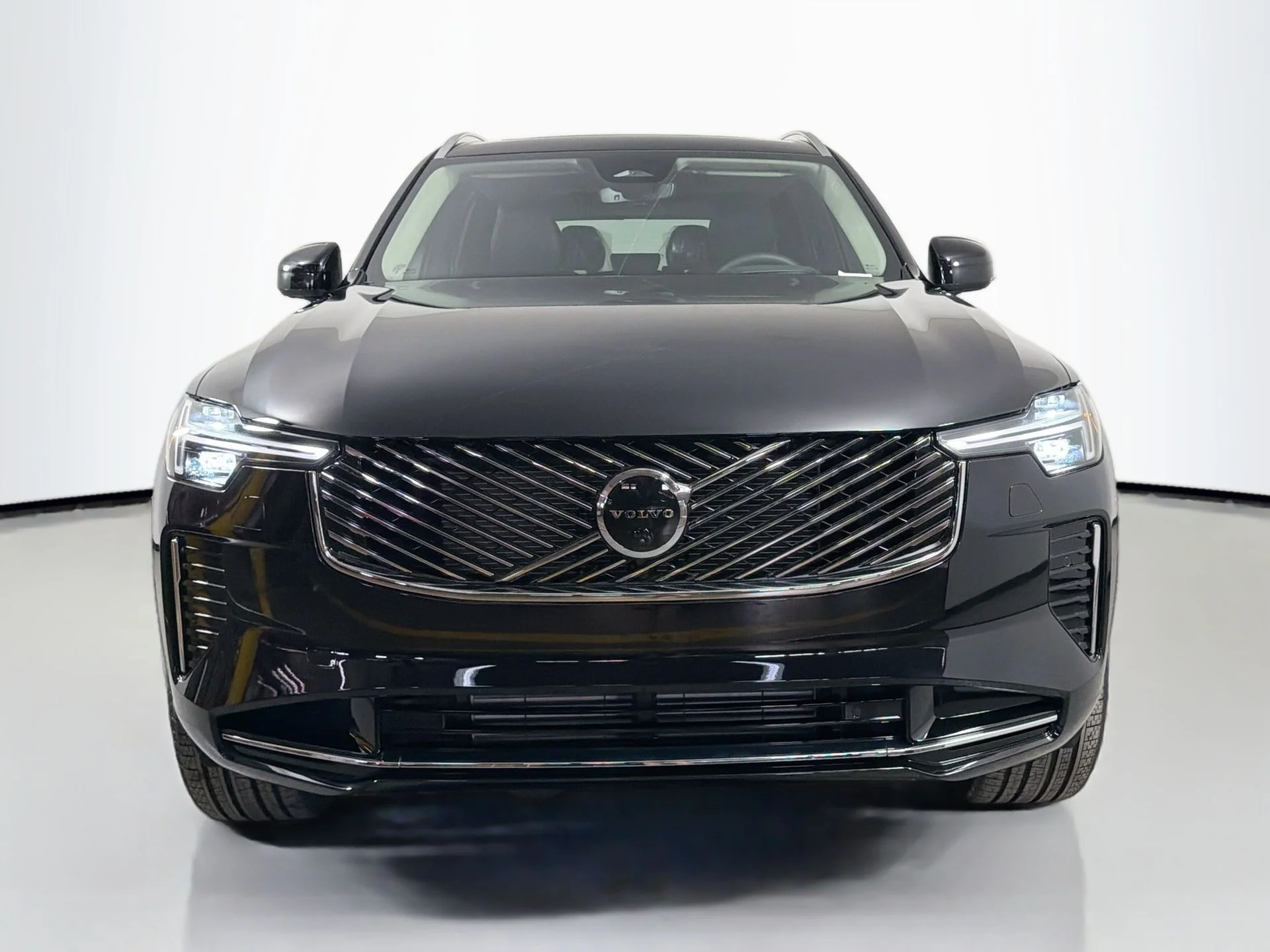 New 2026 Black Volvo T8 Ultra image 2