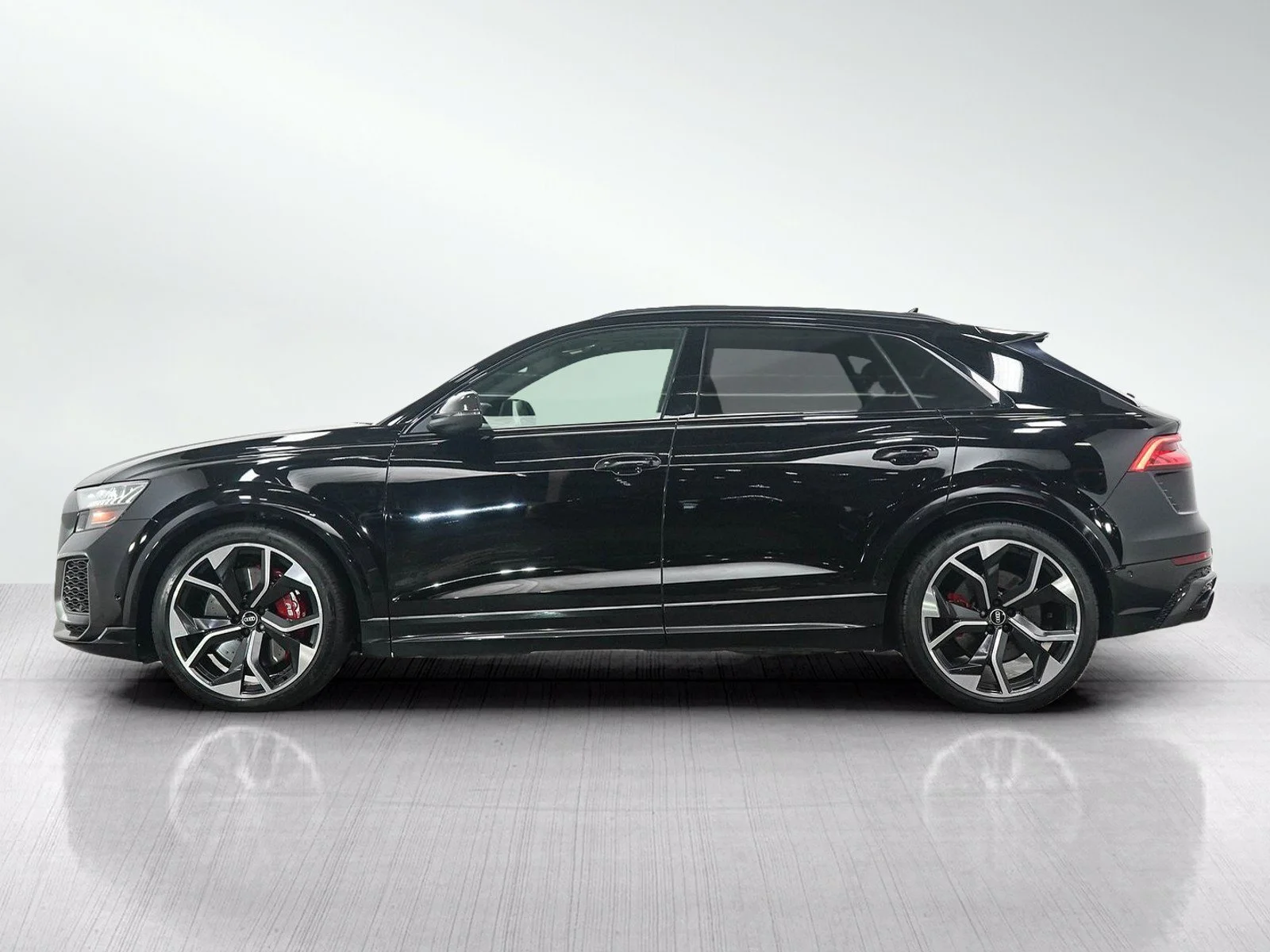 Used 2021 Night Black Audi 4.0T image 2