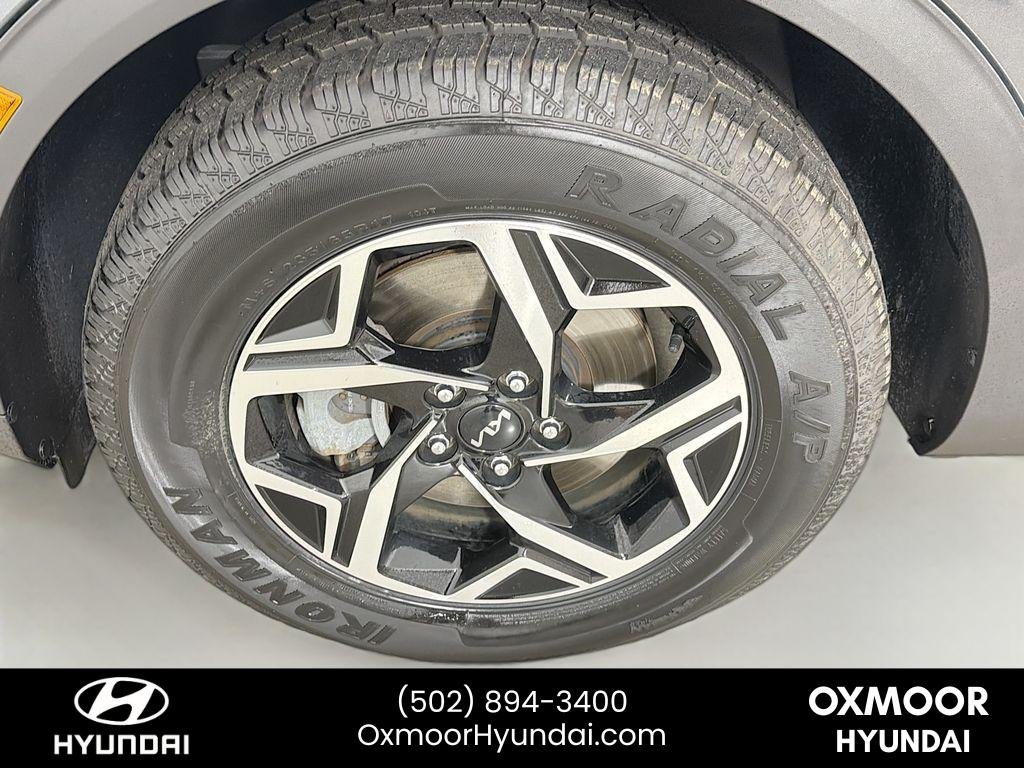 Used 2024 Gravity Gray Kia LX image 30