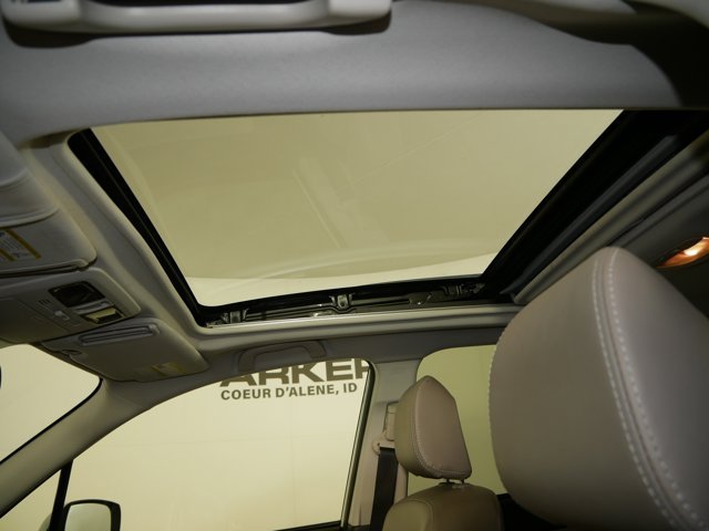 Used 2015 Satin White Pearl Subaru Limited image 11