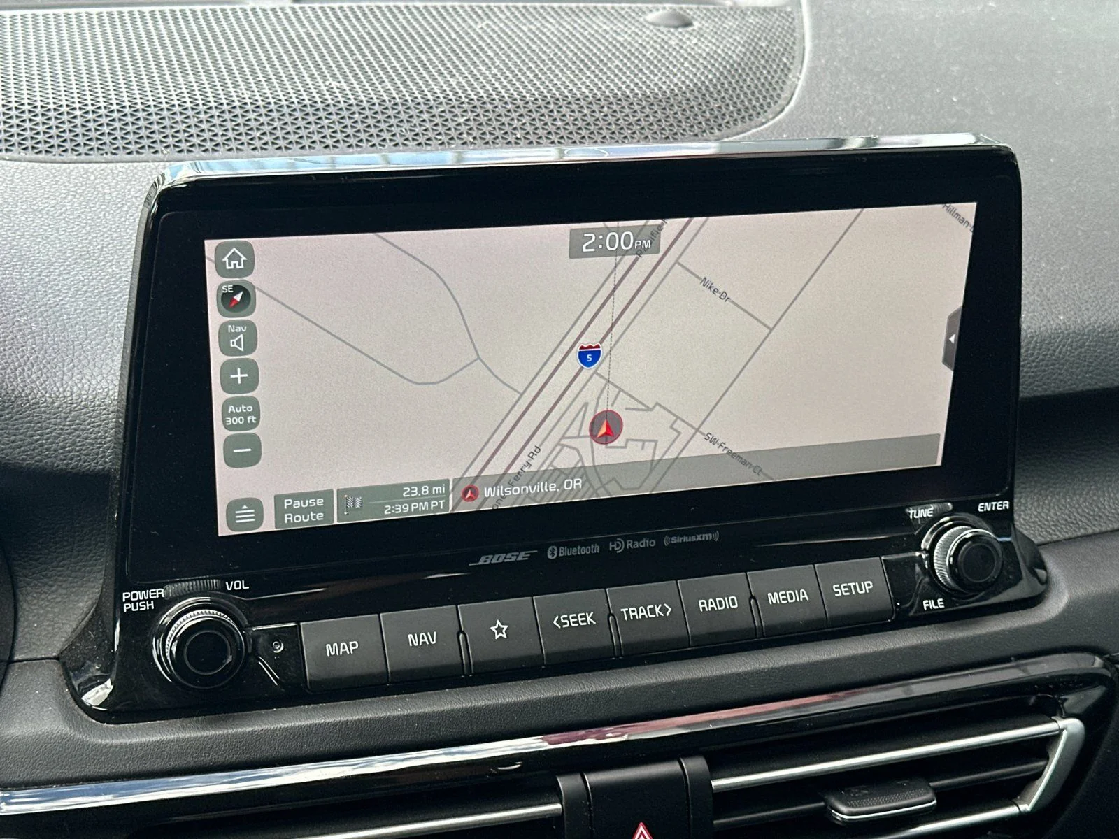 Used 2021 Snow White Pearl Kia SX image 18