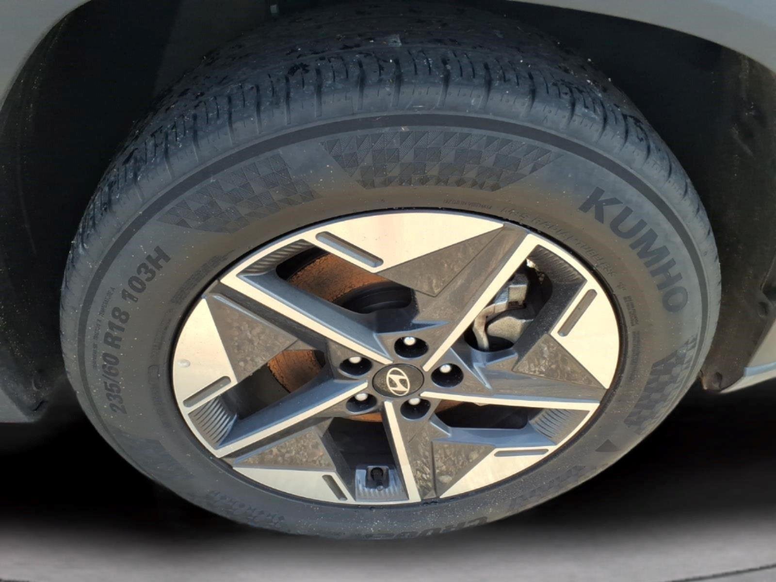 Used 2025 Shimmering Silver Hyundai SEL image 9