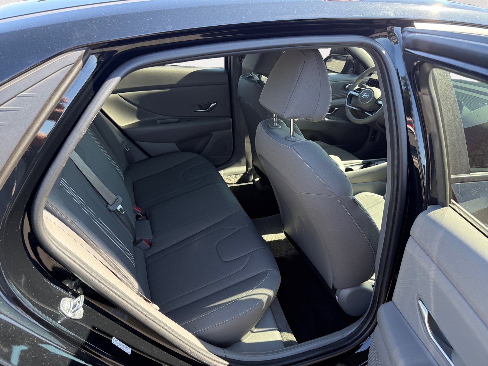 Used 2023 Onyx Black Hyundai SEL image 18