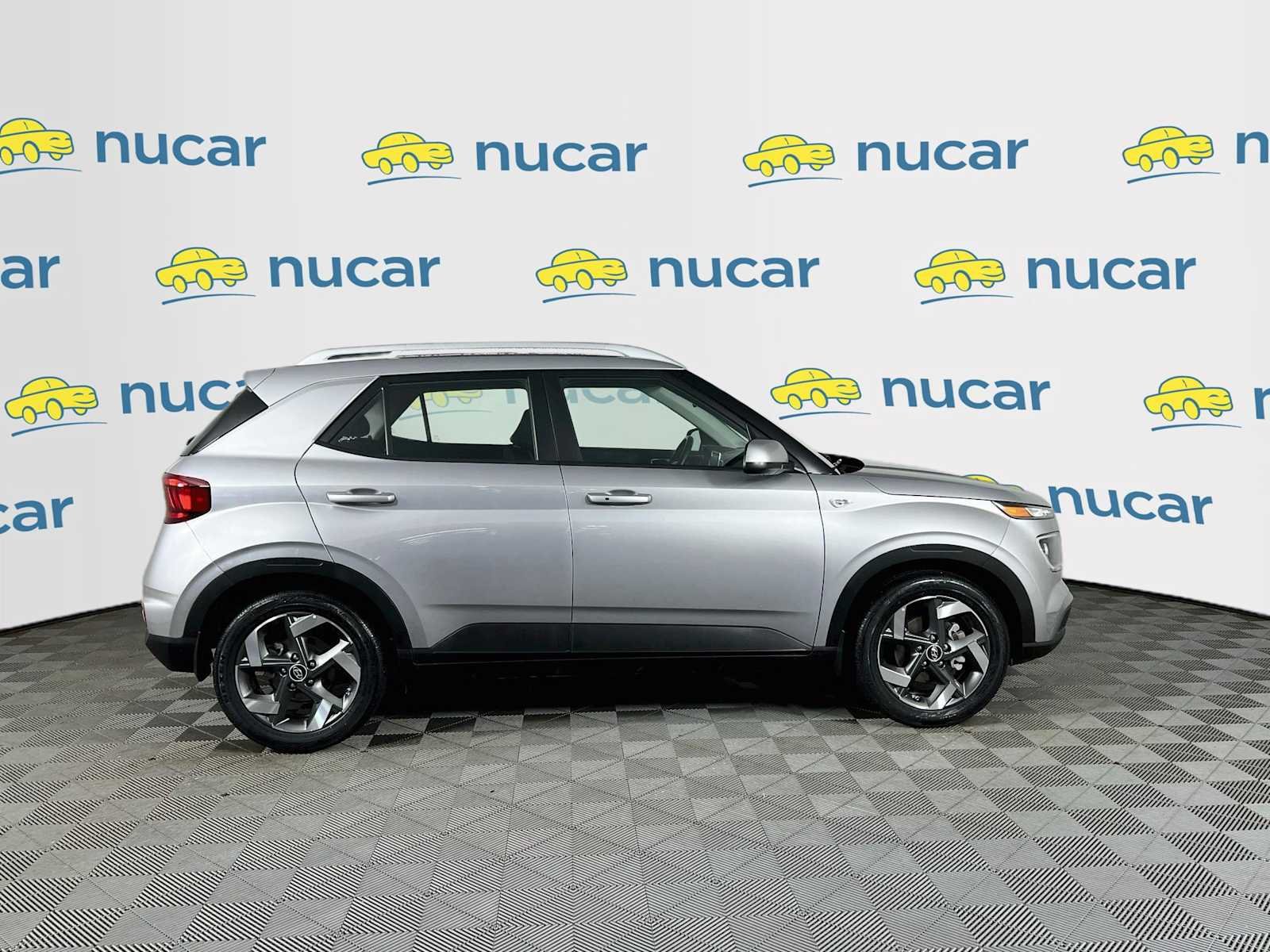 Used 2025 Shimmering Silver Hyundai SEL image 8