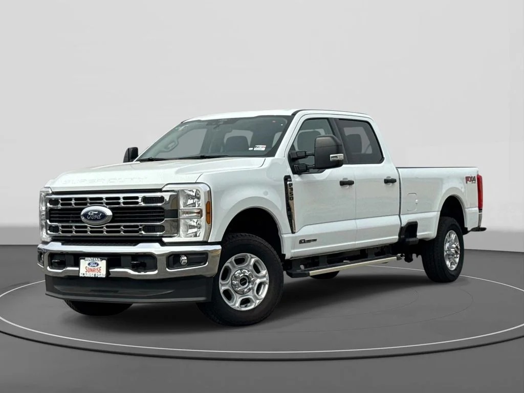 2026 Ford F-350 XLT 4x4 Crew Cab 8' Box SRW's photo