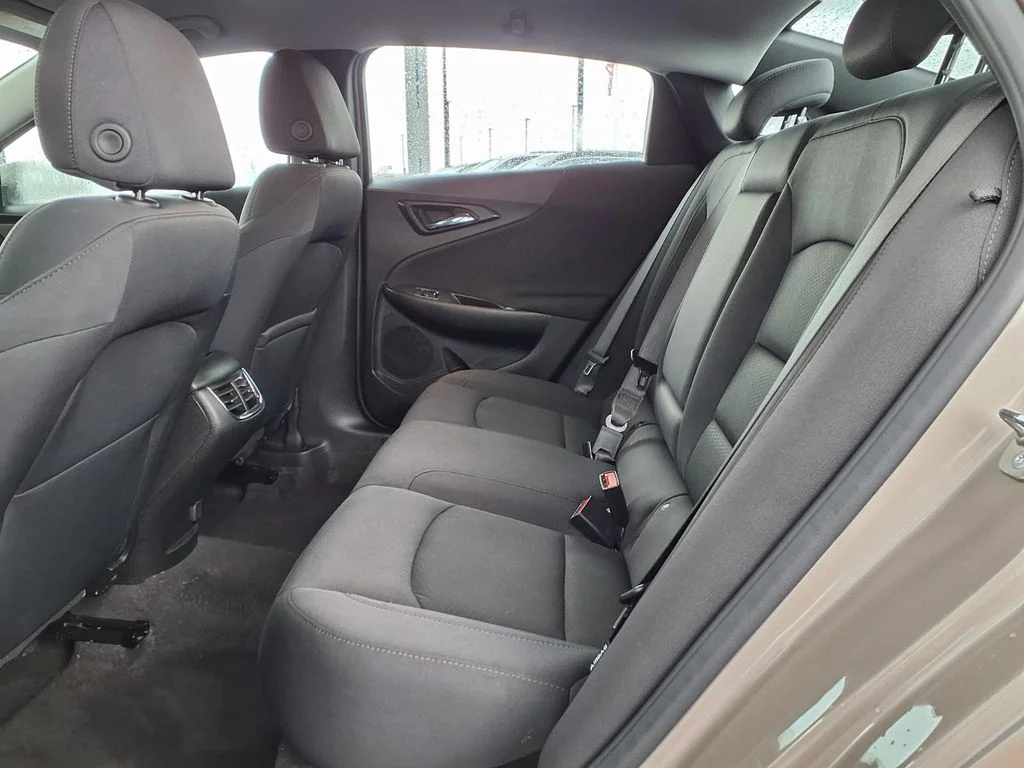 Used 2025 Gray Chevrolet LT image 5