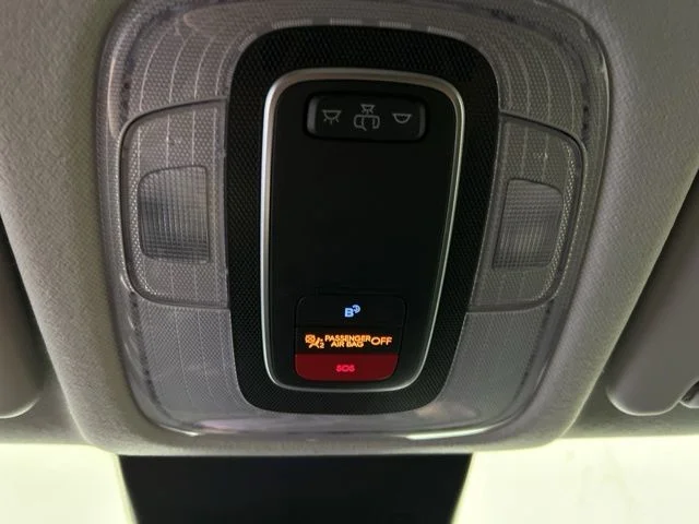 Used 2024 White Hyundai SEL image 22