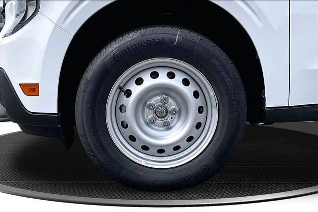 New 2026 Oxford White Ford XL image 13
