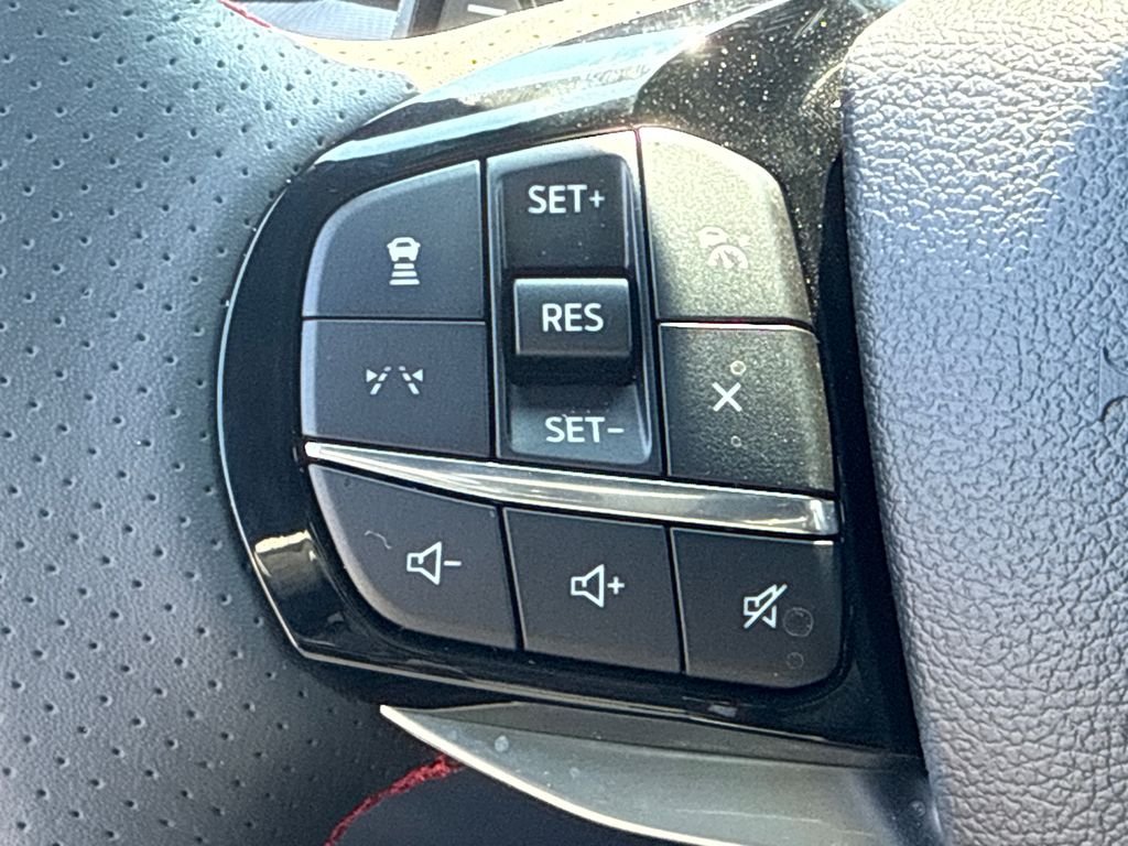 2025 Ford Explorer ST - Photo 27