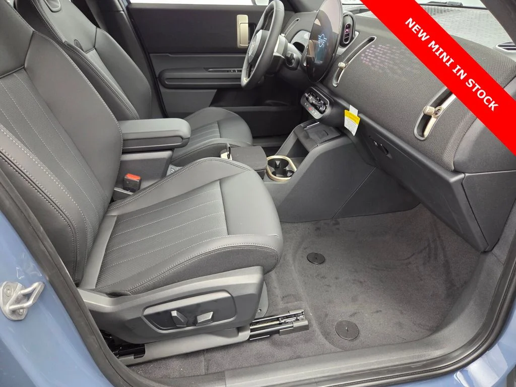 2026 MINI Countryman SE - Photo 13