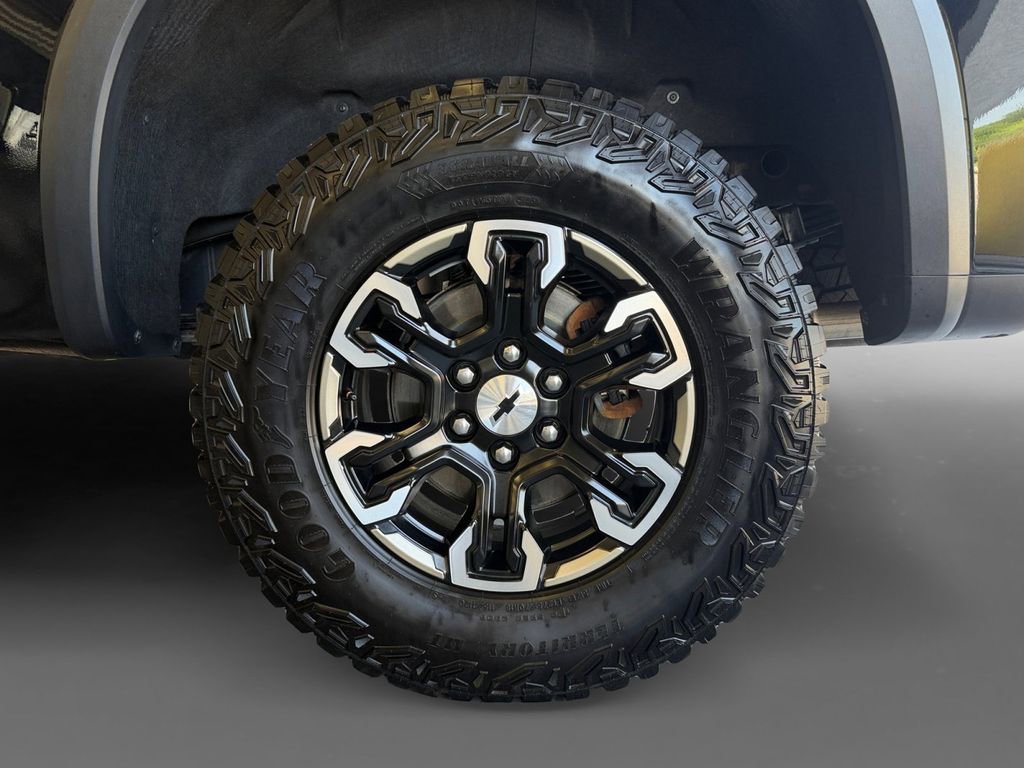 2024 Chevrolet Silverado 1500 ZR2 - Photo 15