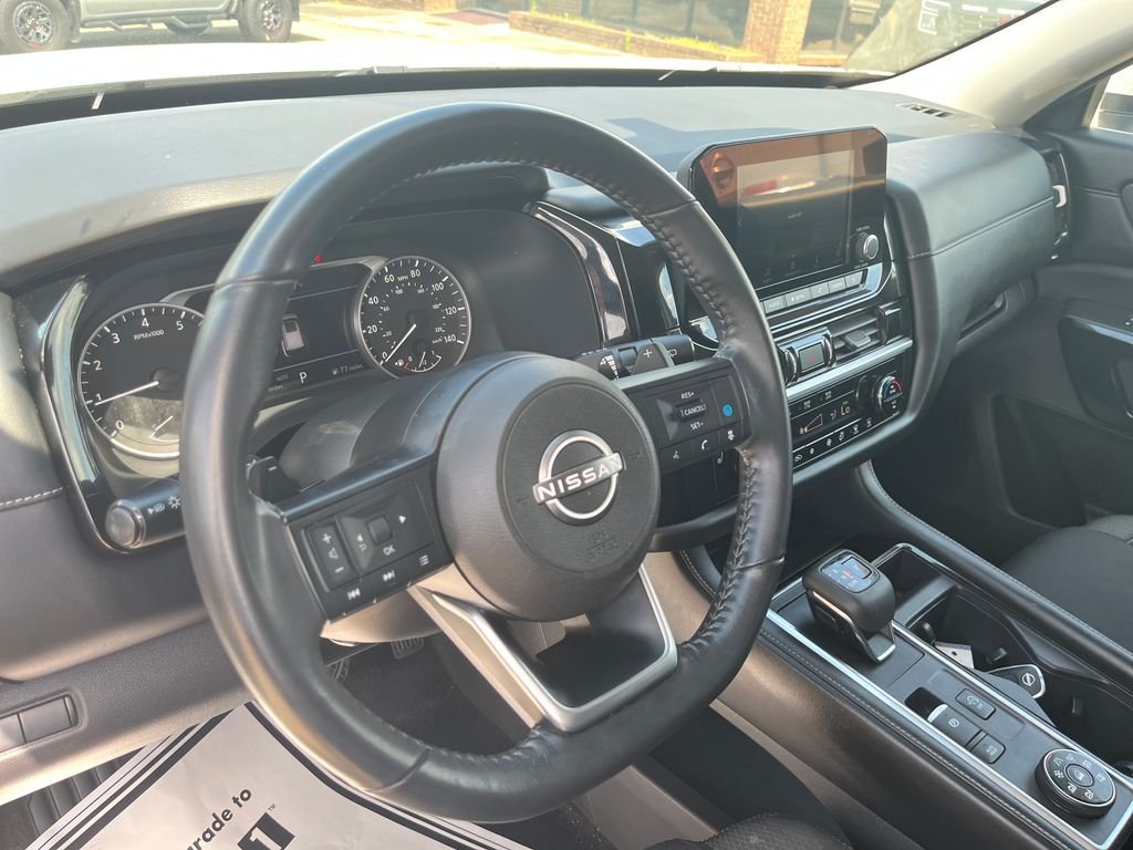 Used 2024 White Nissan SV image 14