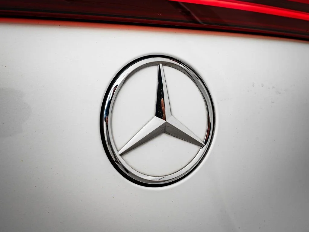 Used 2023 Diamond White Mercedes-Benz 580 image 9