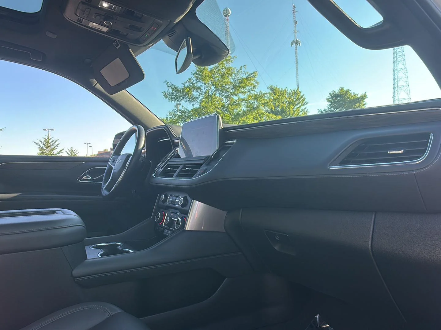 Used 2023 Summit White Chevrolet Z71 image 16