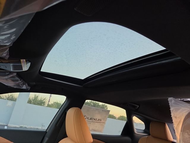 New 2026 Eminent White Pearl Lexus PREMIUM image 22