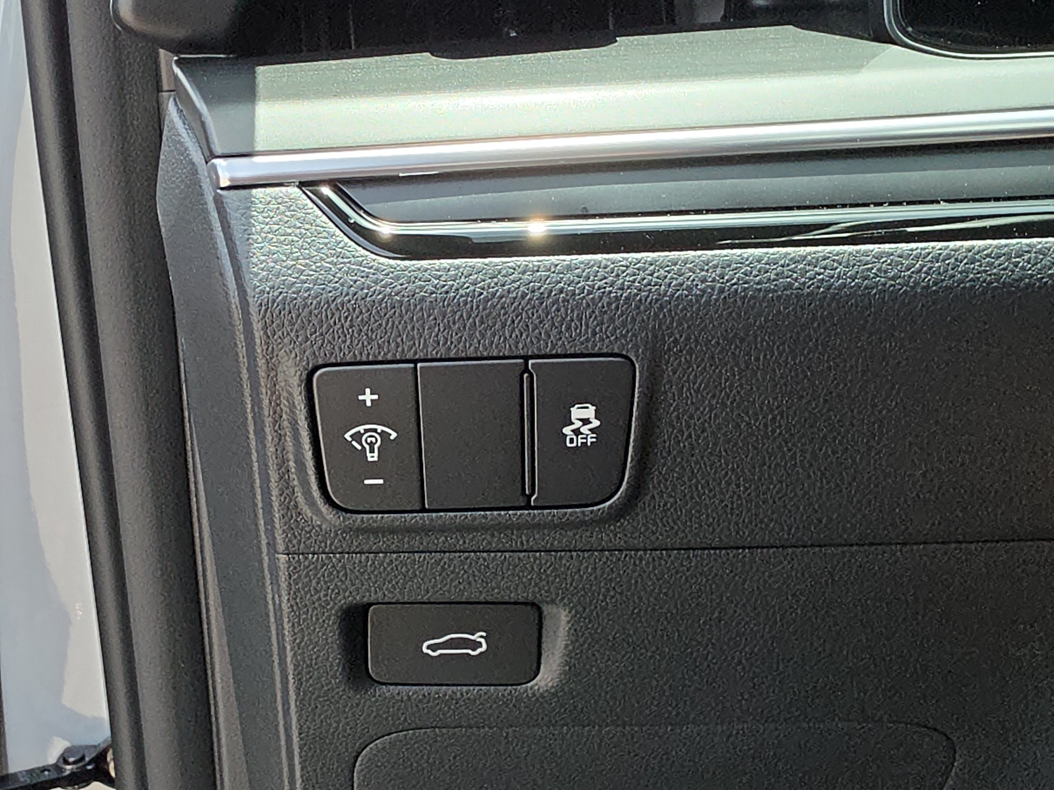 New 2026 Wolf Gray Kia GT-Line FWD image 28