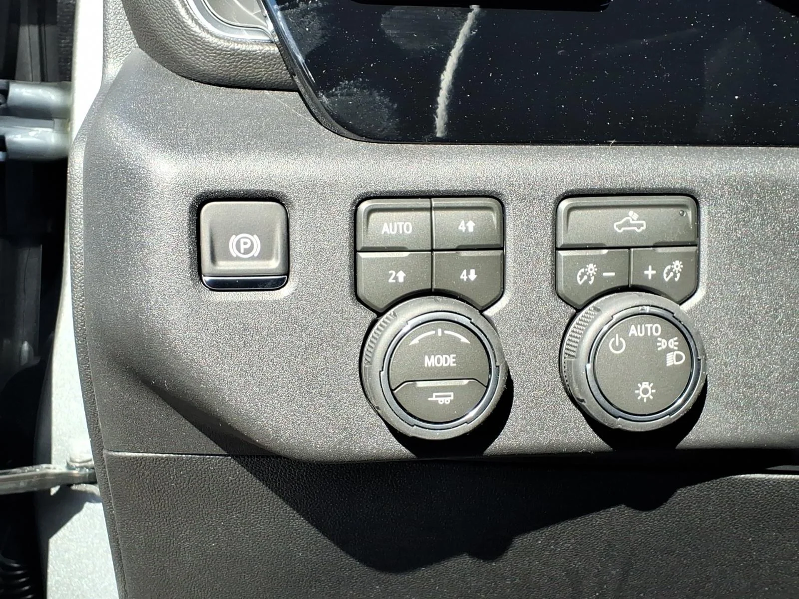 2026 Chevrolet Silverado 1500 LT - Photo 10