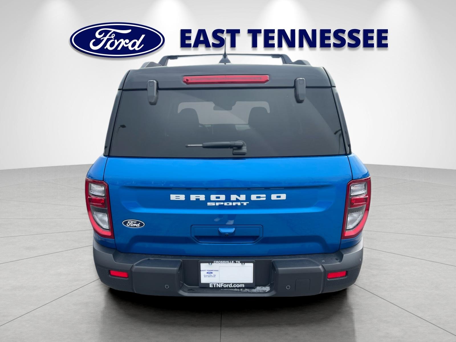 New 2026 Velocity Blue Metallic Ford Outer Banks® image 4