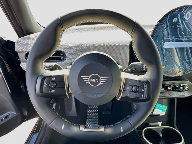 New 2026 Black MINI Signature Plus image 7