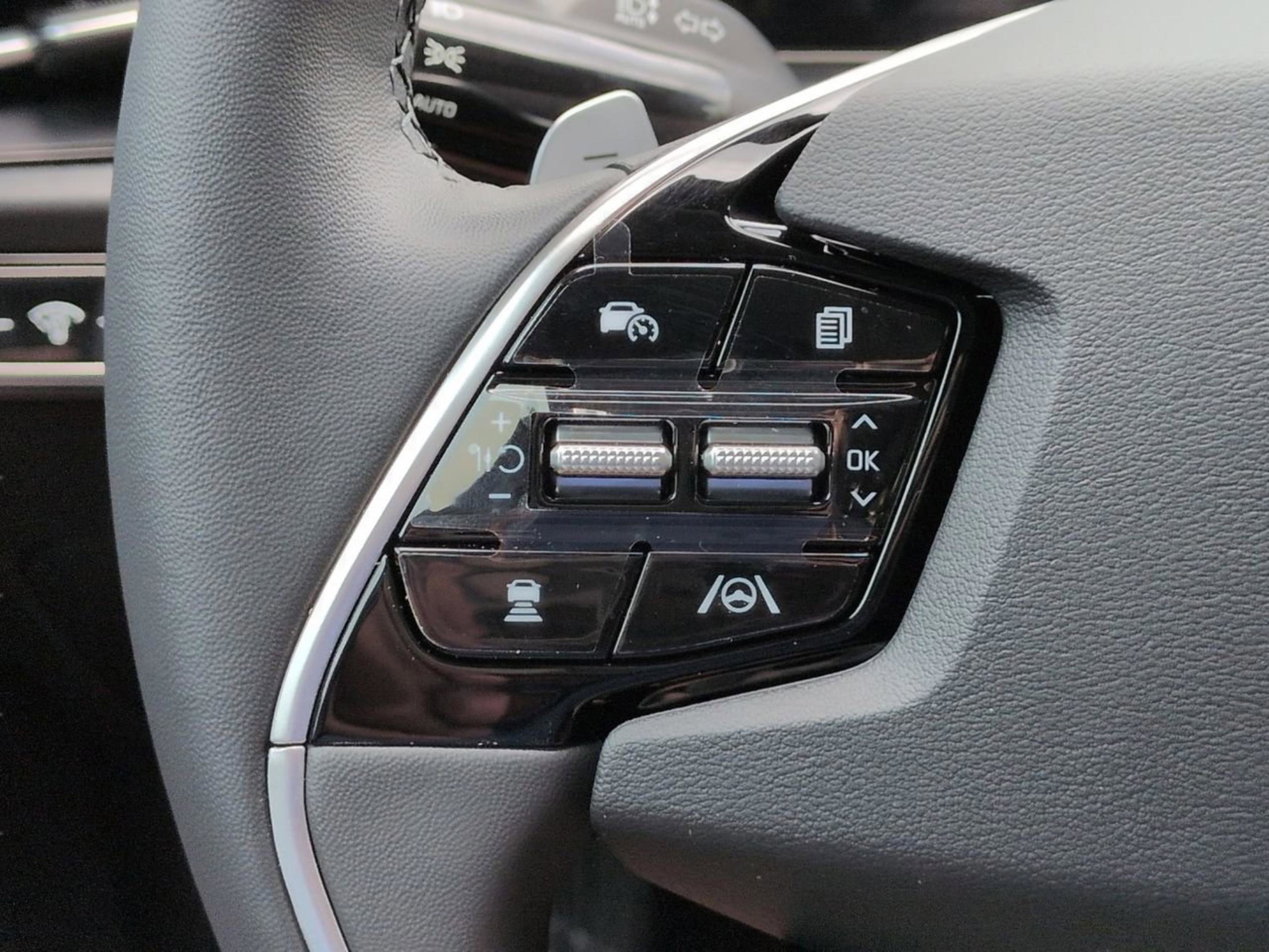 New 2026 Aurora Black Pearl Kia EX image 31