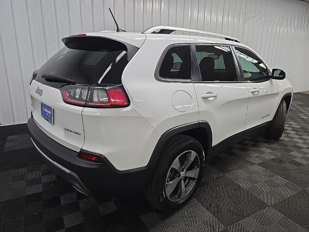 Used 2020 White Jeep Limited image 10