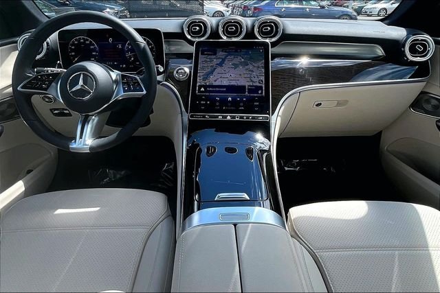 Used 2026 White Mercedes-Benz GLC 300 image 12