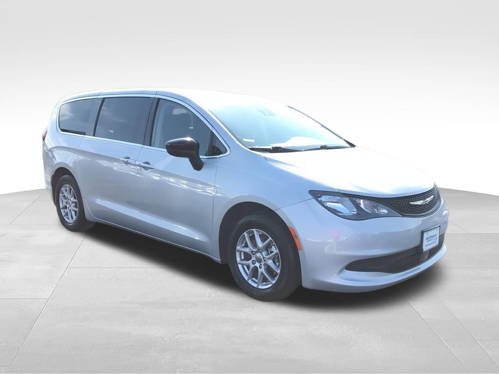 Used 2024 Silver Chrysler LX image 2