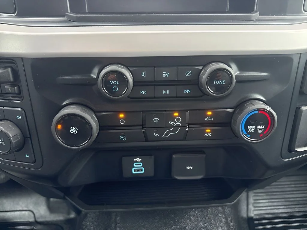 Used 2024 White Ford XL image 17
