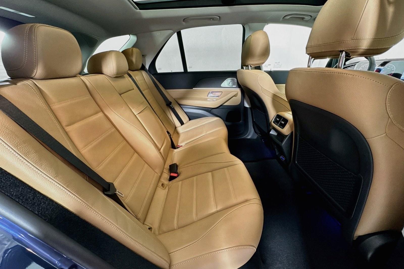 New 2026 Twilight Blue Metallic Mercedes-Benz GLE 450 image 25