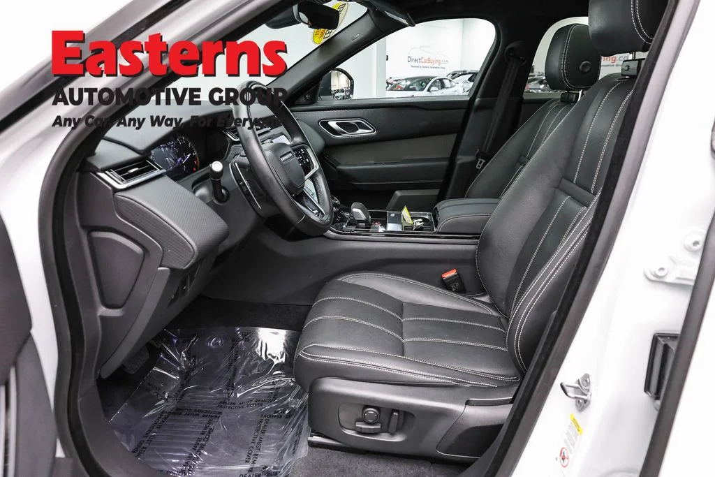 Used 2023 White Land Rover S image 14