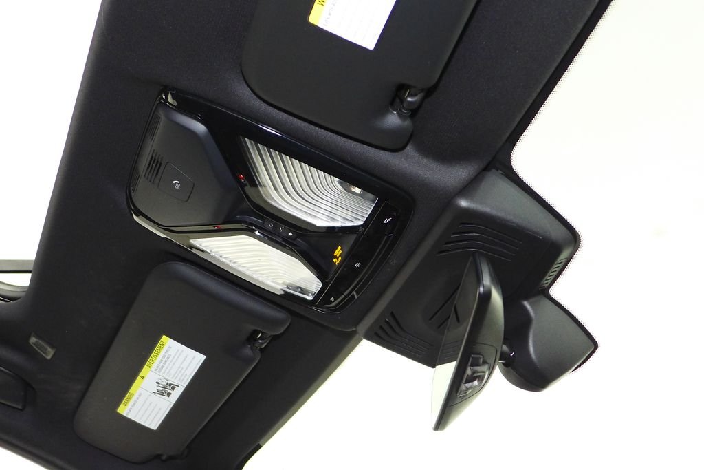 Used 2023 Jet Black BMW sDrive30i image 17