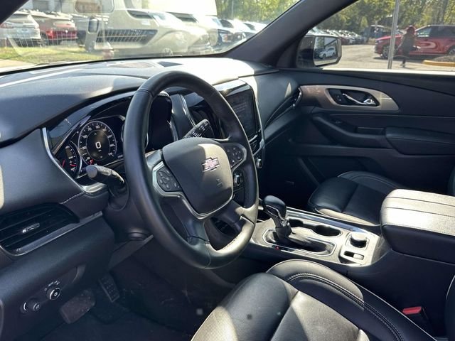 Used 2023 White Chevrolet Premier image 2