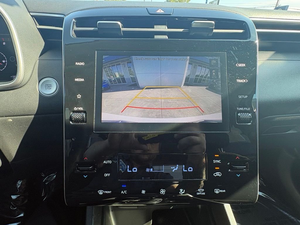 Used 2024 White Pearl Hyundai SEL image 20