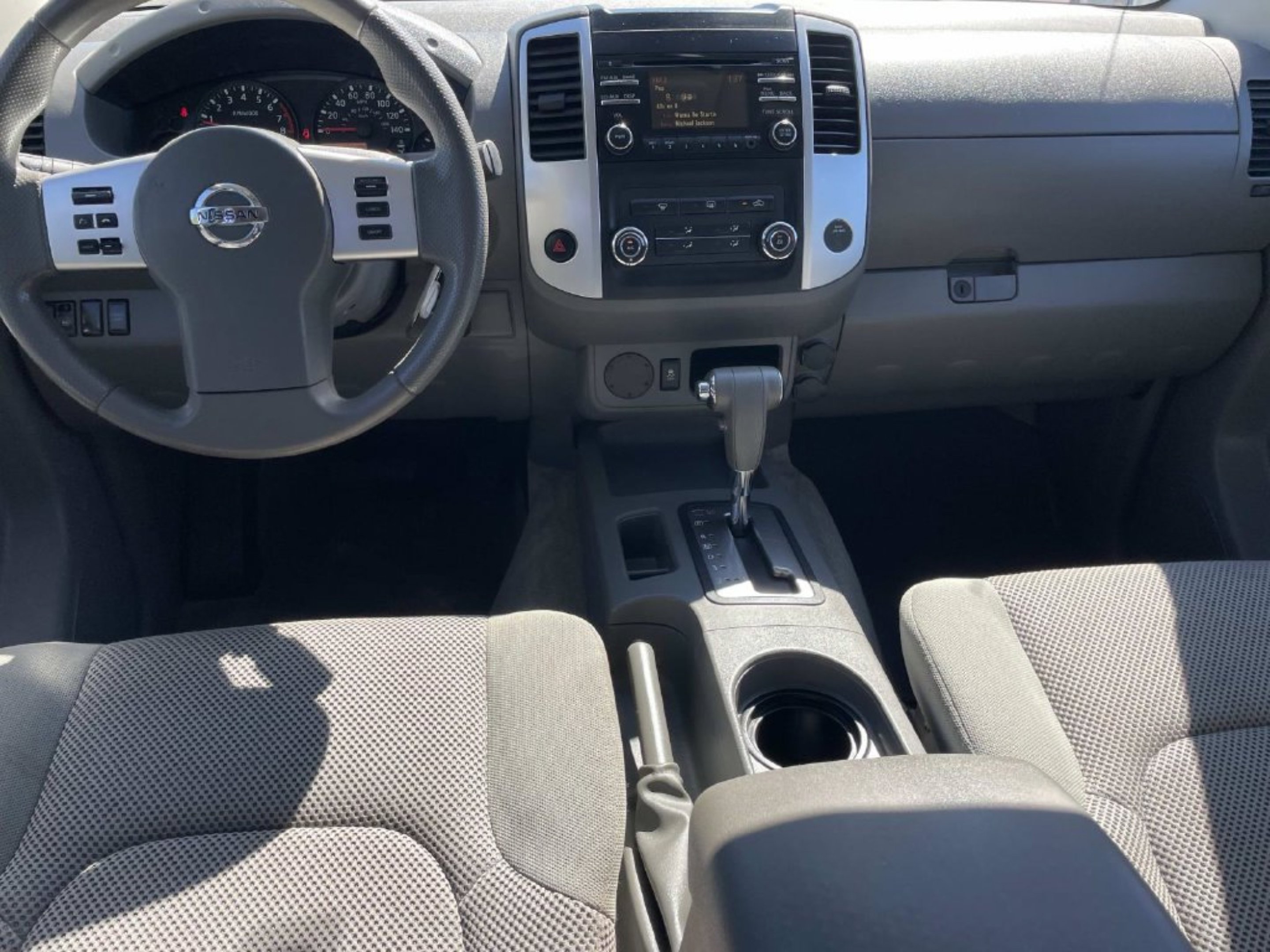 Used 2013 White Nissan SV image 8