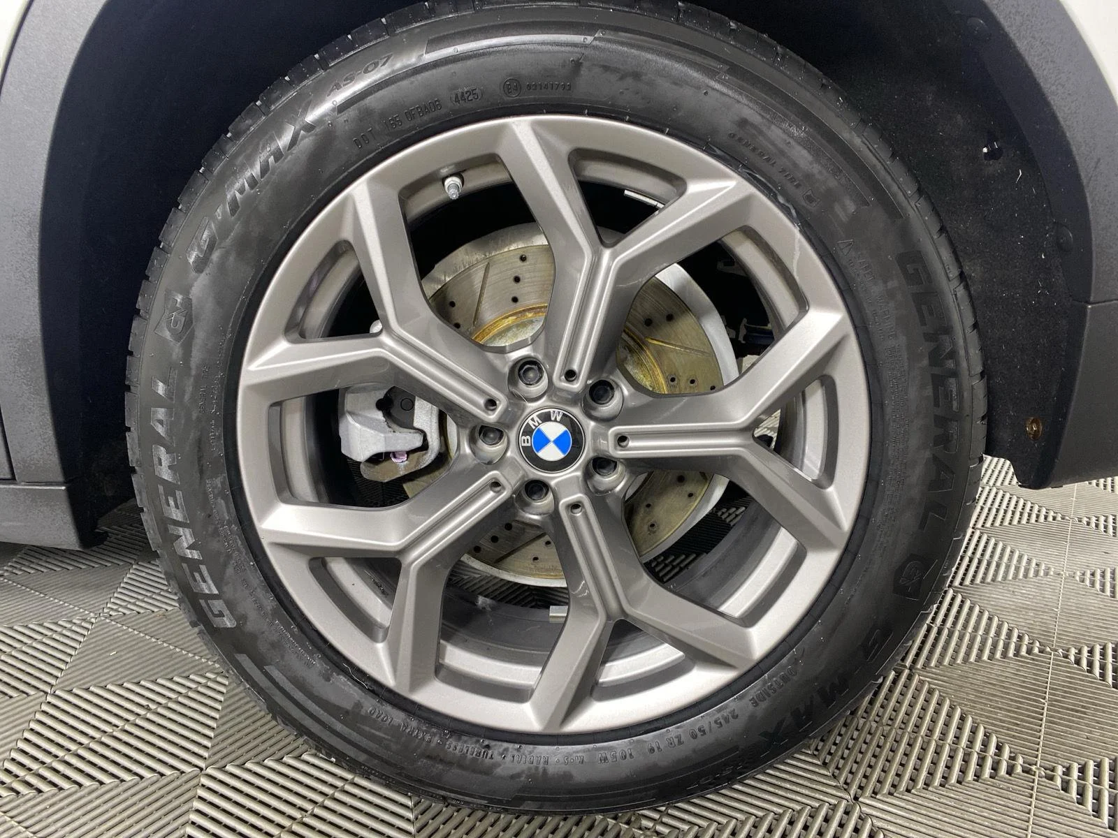 Used 2022 Mineral White Metallic BMW xDrive30i image 12
