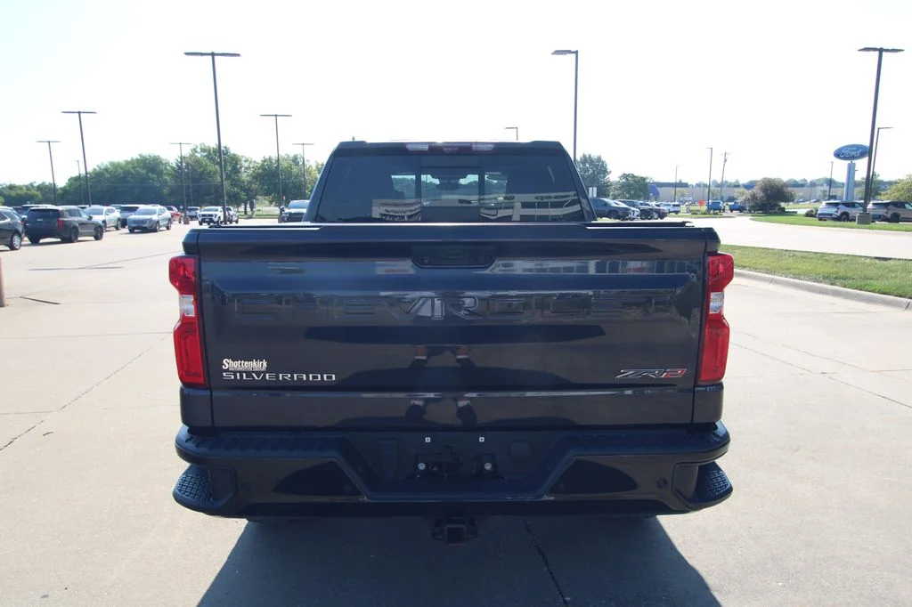 Used 2022 Dark Ash Metallic Chevrolet ZR2 image 19
