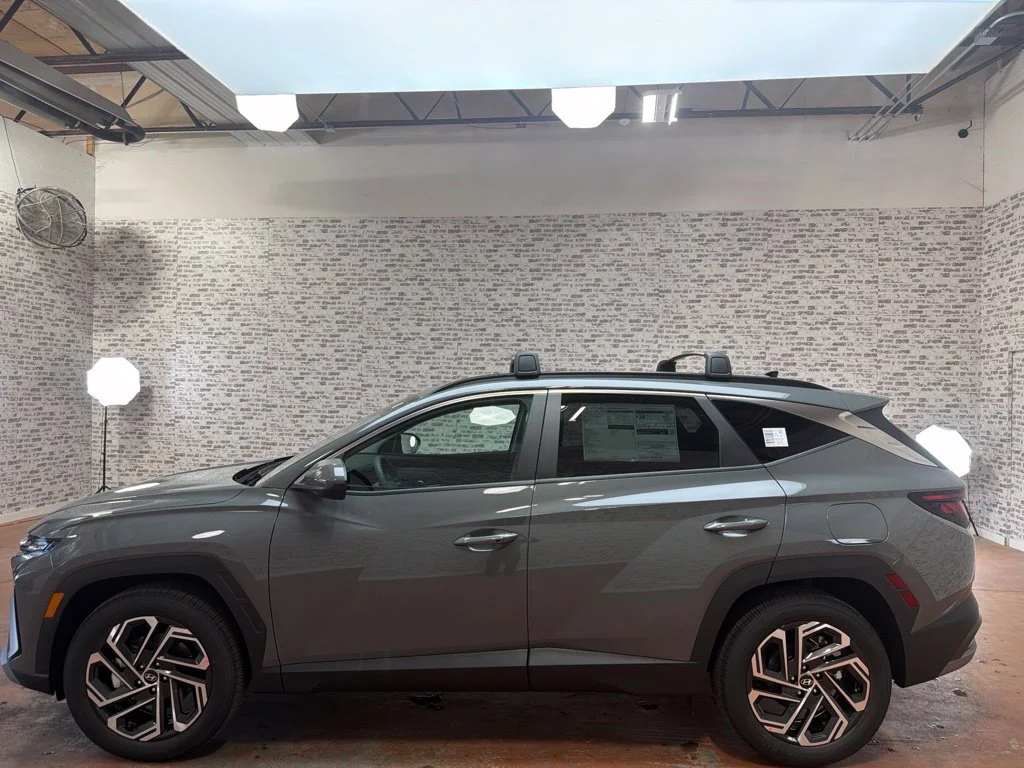 New 2026 Hampton Gray Hyundai SEL Plus image 4