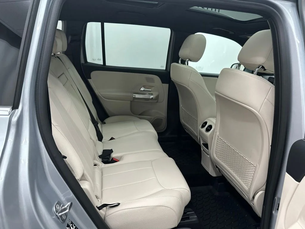 New 2026 Silver Mercedes-Benz GLB 250 image 24