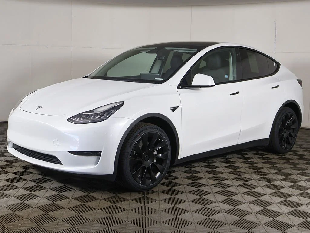 Used 2023 White Tesla Long Range image 11
