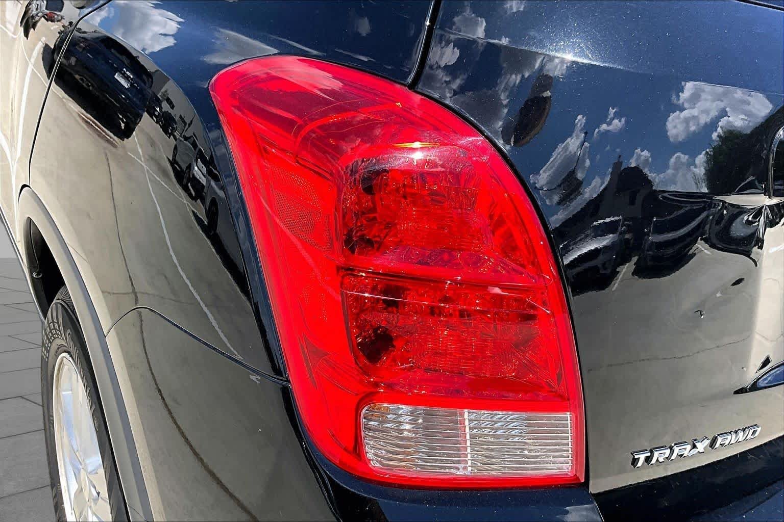 Used 2020 Mosaic Black Metallic Chevrolet LS image 27