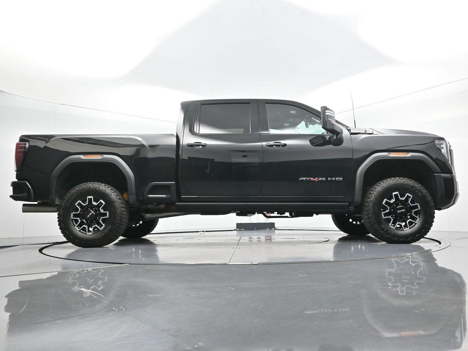 Used 2026 Onyx Black GMC AT4X image 53