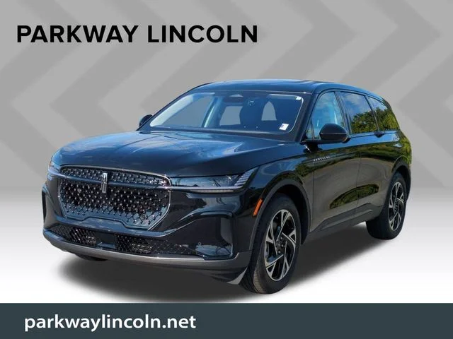 Used 2026 Black Lincoln Premiere image 1